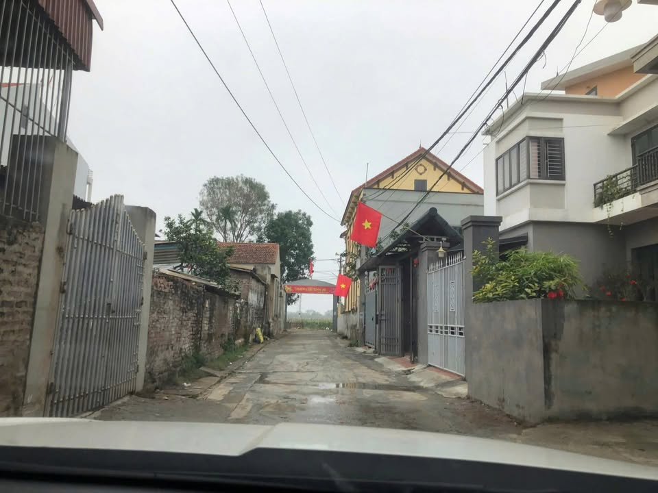 Đất nền Tráng Việt Mê Linh 61.3m² - Chính chủ bán nhanh, sổ đỏ đầy đủ!