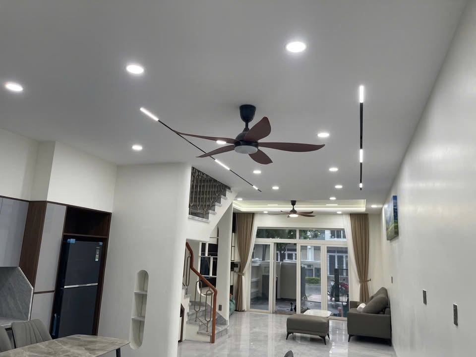 Cho thuê townhouse Ecolakes Mỹ Phước 3PN, 16 triệu/tháng - Nhà vườn thiên đàng