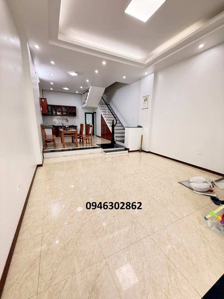 Bán nhà 6 tầng 36m² phố Hoàng Công Chất - Thiết kế đẹp, ô tô đỗ cửa!