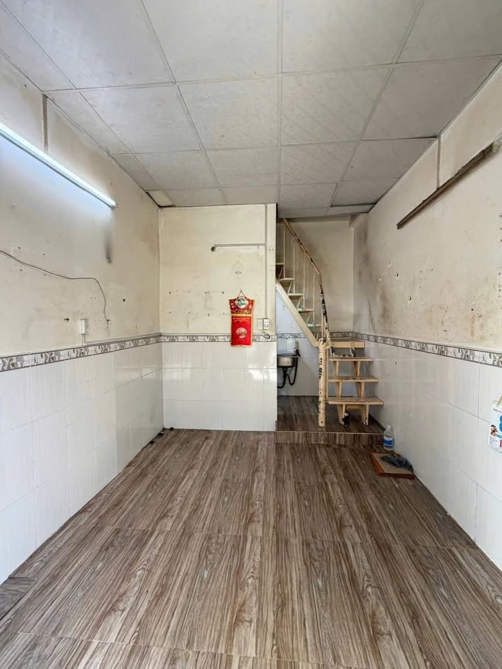 Nhà hẻm Tô Hiến Thành, Quận 10, 15m² chỉ 2.58 tỷ - Cơ hội đầu tư tuyệt vời!