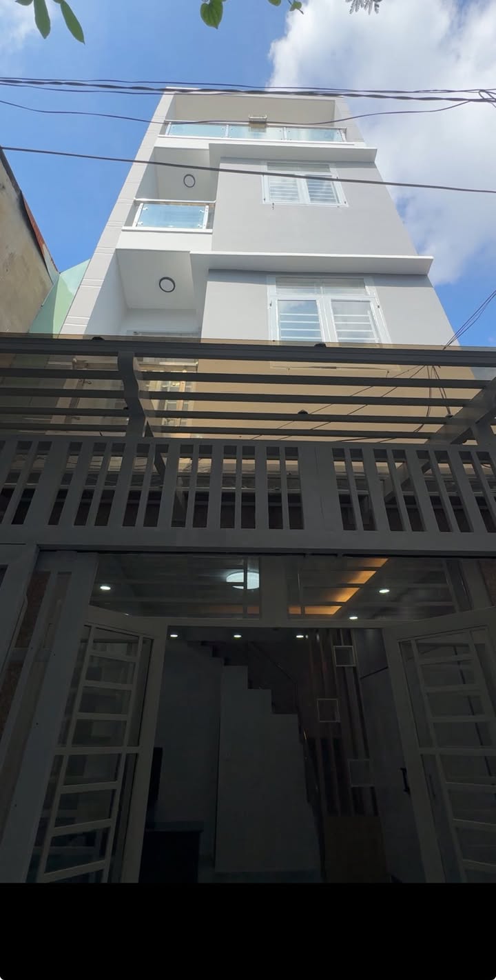 Nhà 4 tầng mặt tiền CDGTVT Phú Thọ Hòa, Tân Phú - Giá 4.87 tỷ, ở ngay!