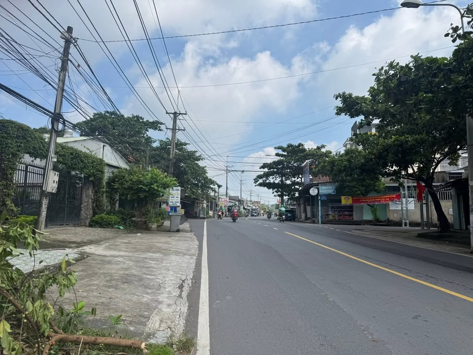 Nhà cấp 4 Giang Điền 156m² giá 2.55 tỷ - Sổ đỏ chính chủ, mặt tiền 5.2m!