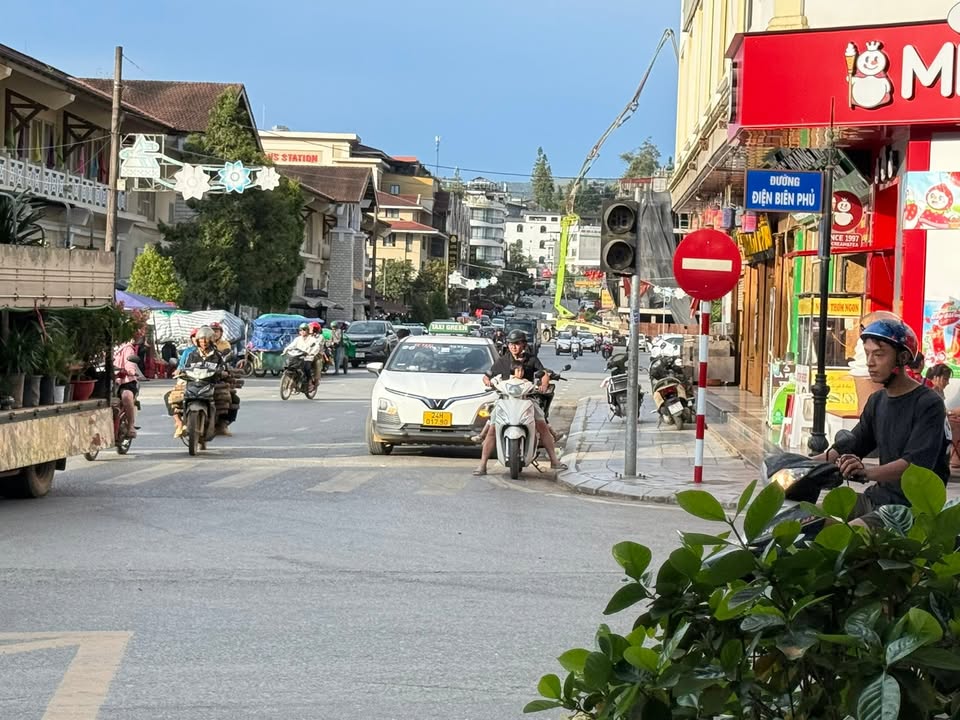 FrontHouse đường N1 Sa Pa 120m² giá 23 tỷ - Kinh doanh đa ngành nghề