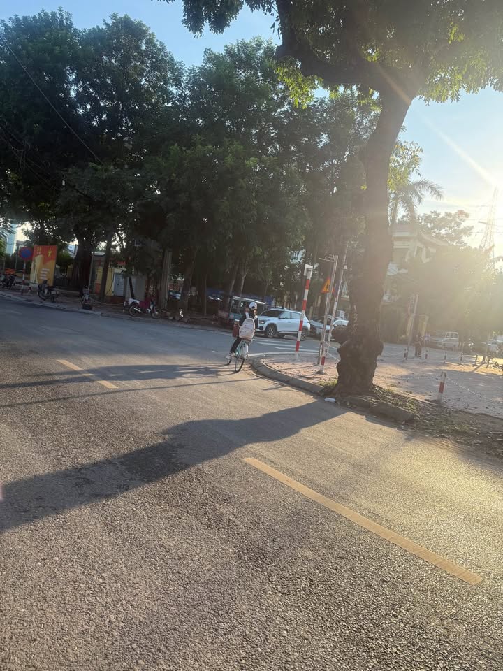 Nhà 5 tầng Đông Ngạc 31m² giá 700 triệu - Gần phố, tiện nghi đầy đủ!