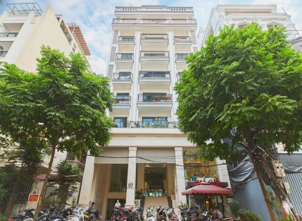 Cho thuê văn phòng Tòa nhà Điện Biên, Đống Đa 140m² giá 30.8 triệu - Giao thông thuận tiện!