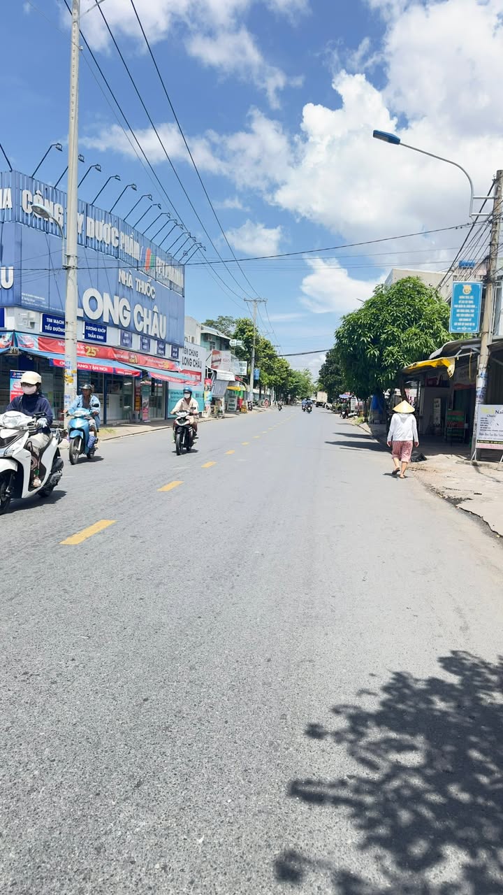 FrontHouse mặt tiền đường Huỳnh Thúc Kháng Rạch Giá 185m² giá 6 tỷ - Kinh doanh sầm uất!