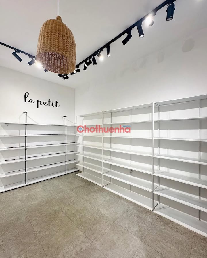 Cho thuê nhà phố Trần Khánh Dư, Quận 1 - Diện tích 60m², giá chỉ 30 triệu/tháng!