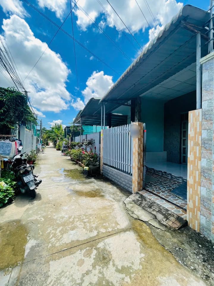 Cho thuê nhà Ấp 3, Trung An, Mỹ Tho 80m² giá 2.5 triệu - Gần chợ Trung An!