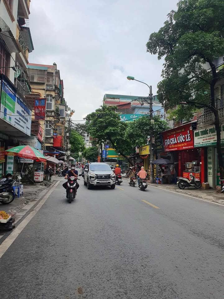 Nhà phố Hoàng Văn Thái, Thanh Xuân 55m² giá 8.3 tỷ - Chính chủ, ô tô qua nhà!