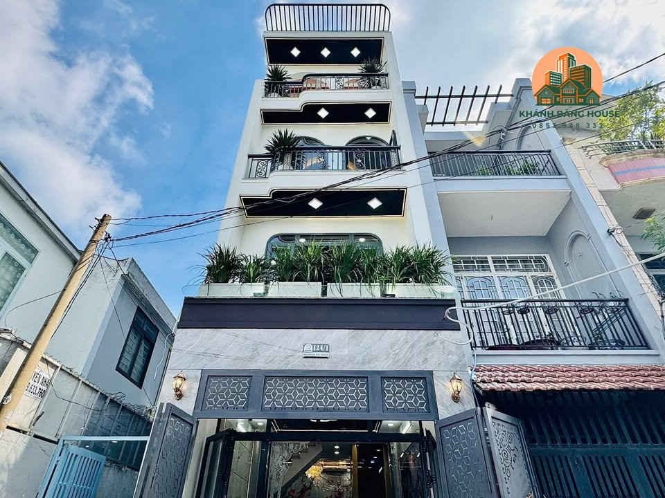 Nhà phố Tân Sơn, Tân Bình 70m² giá 11.3 tỷ - Sẵn sàng vào ở!