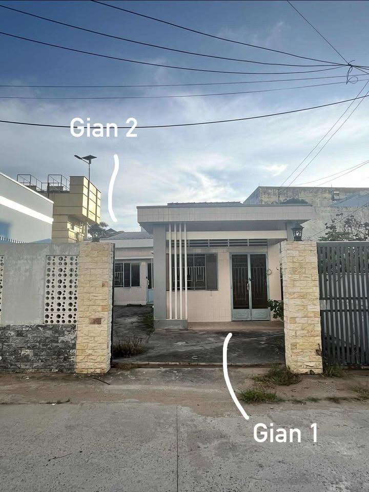 Cho thuê mặt bằng đã set-up tại hẻm 1 đường 30/4, quận Ninh Kiều - Sẵn sàng kinh doanh ngay!