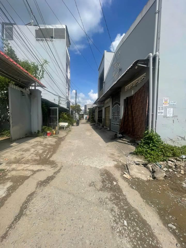 Đất nền khu tái định cư 923 đường Nguyễn Văn Cừ 70m² giá 1.89 tỷ - Tiềm năng phát triển cao!