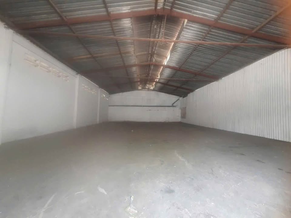 Cho thuê kho đường Nguyễn Văn Quỳ, quận 7, 400m² - Đường container, an ninh 24/24!