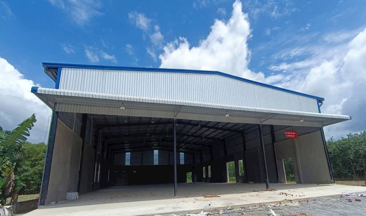 Cho thuê xưởng mới 100% tại KCN Tân Bình, Bắc Tân Uyên - Diện tích 650m² giá 35 triệu/tháng!