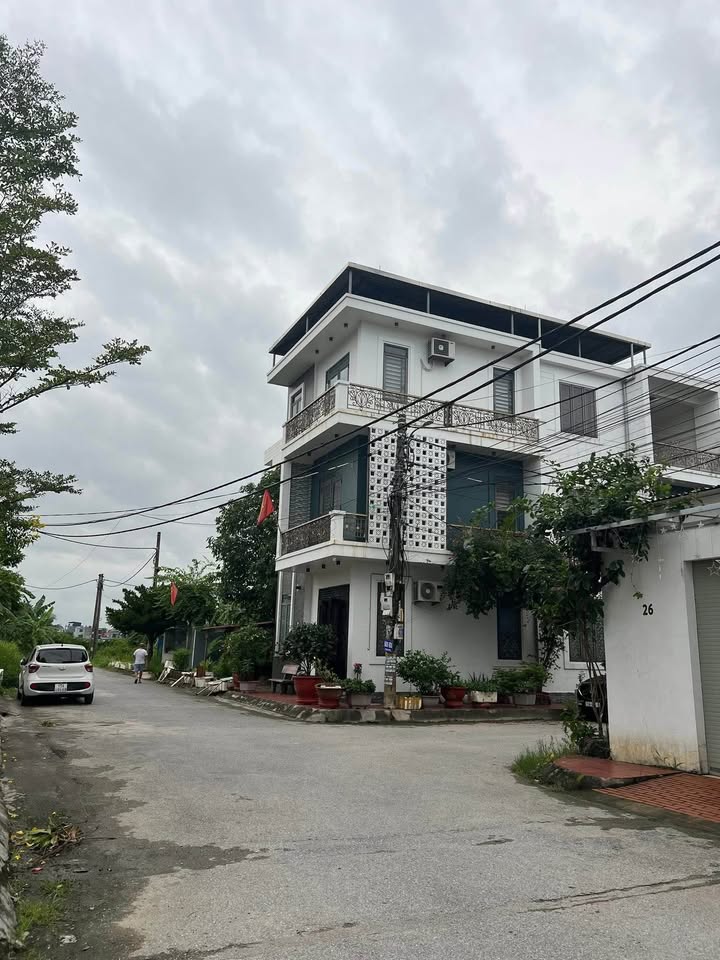 Căn hộ chung cư An Dương 92.6m² giá 3 tỷ - Hướng Nam, không thể bỏ lỡ!