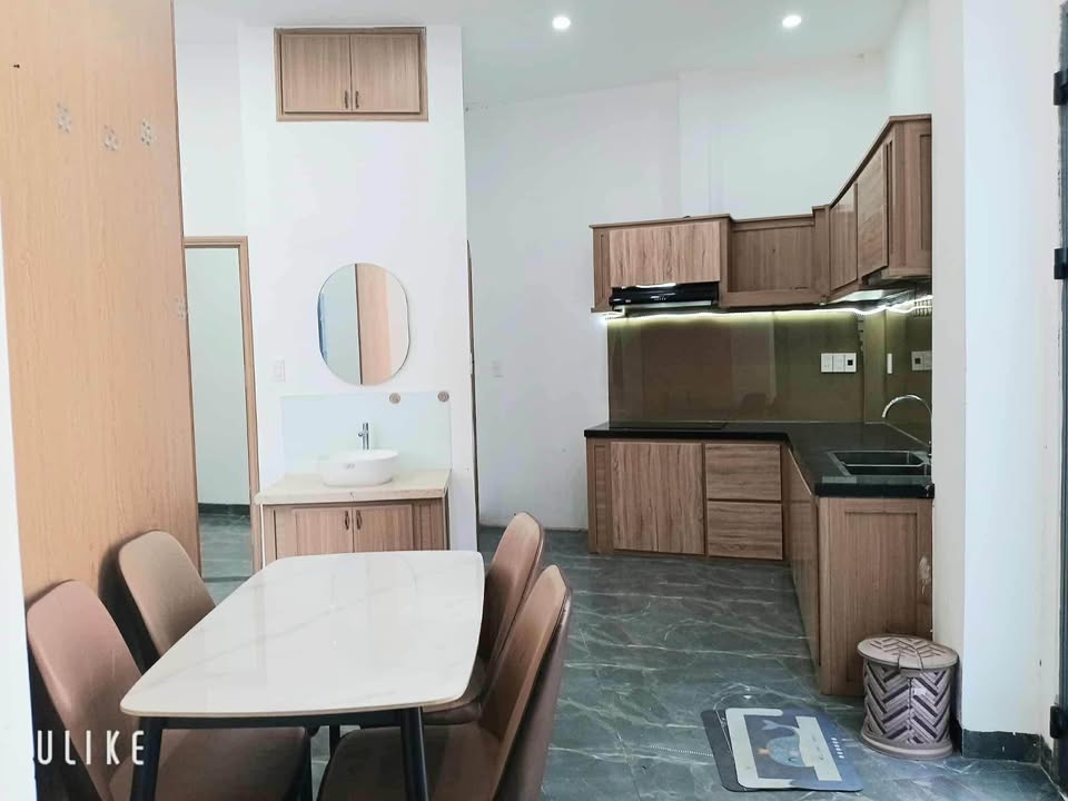 Nhà lô góc 3 tầng đường Dũng Sỹ Thanh Khê 68.5m² giá 4.65 tỷ - Vị trí đẹp, tiện ích đa dạng!