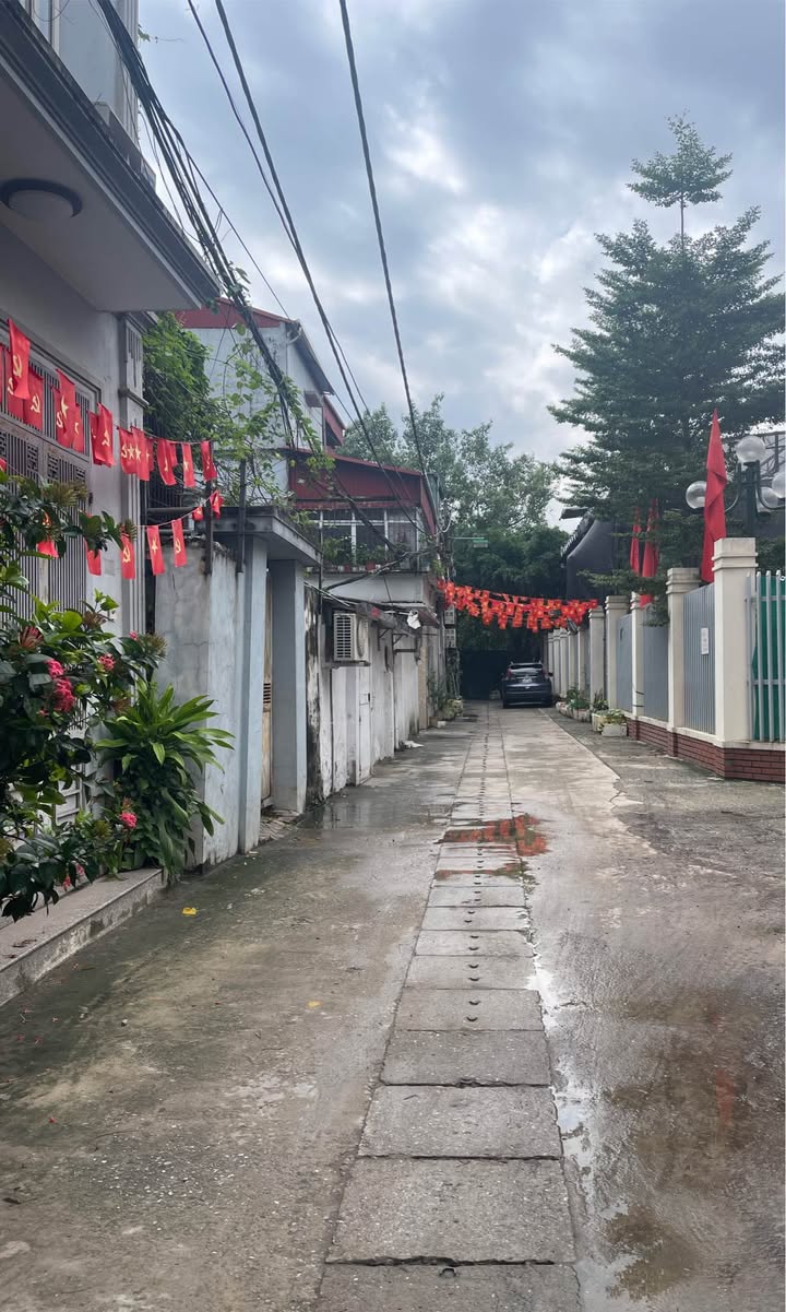 Nhà riêng 2 tầng đường Dương Văn Bé 40m² giá 2.66 tỷ - Chính chủ bán gấp!