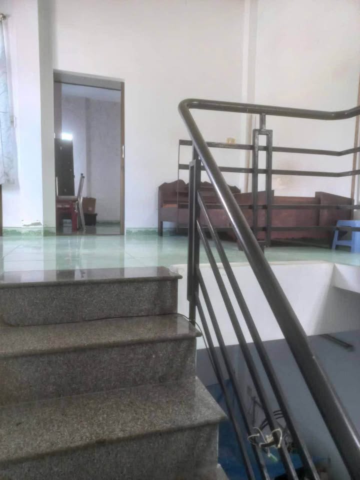 Nhà 3 Tầng Phường Nguyễn Văn Cừ Quy Nhơn 26m² giá 2.7 tỷ - Gần Biển và Chợ!