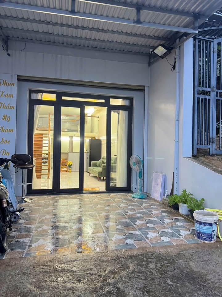 Mặt tiền đường Cao Thắng 35m² giá 1.68 tỷ - Cơ hội kinh doanh tuyệt vời!