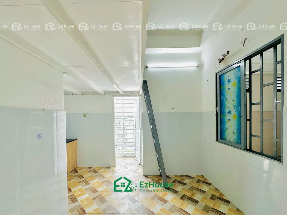 Nhà nhỏ cho thuê tại Hòa Bình, Tân Phú 3x m² - Không chung chủ, xem ngay!