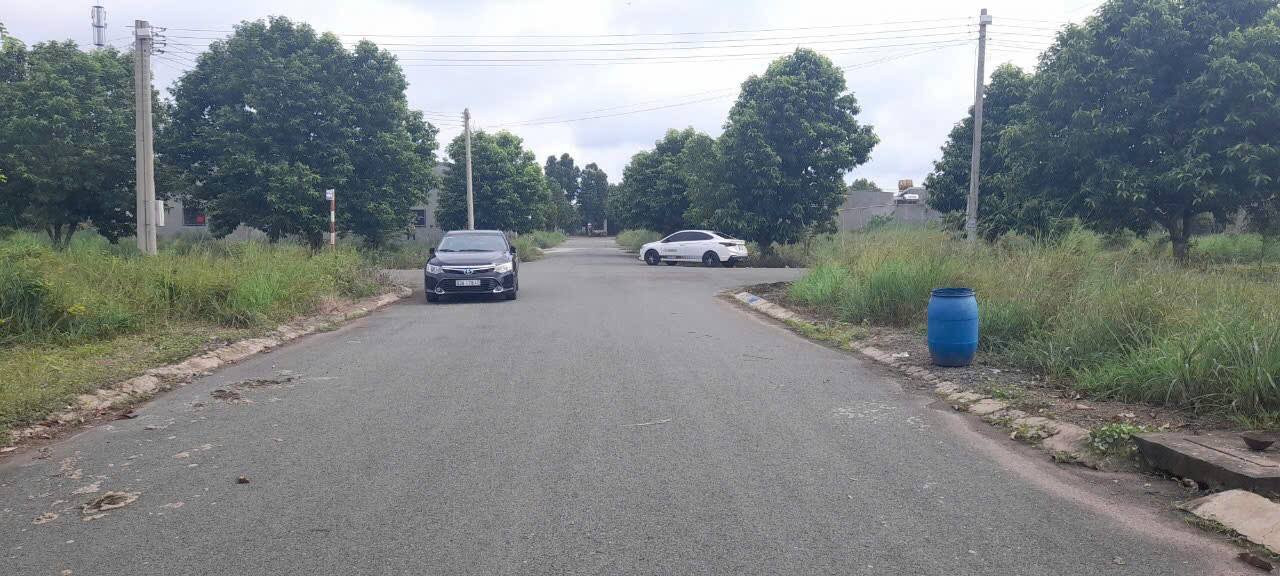 Đất nền Tái Định cư Tân Thành Đồng Xoài 125m² giá 700 triệu - Đầu tư sinh lời ngay!