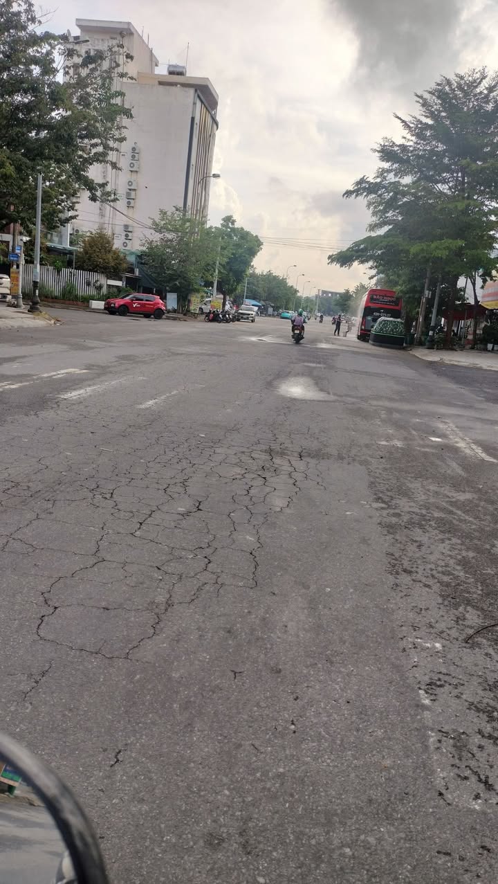 Mặt tiền FrontHouse Nguyễn Tường Phổ 100m² giá 6 tỷ - Vị trí đắc địa gần bến xe!