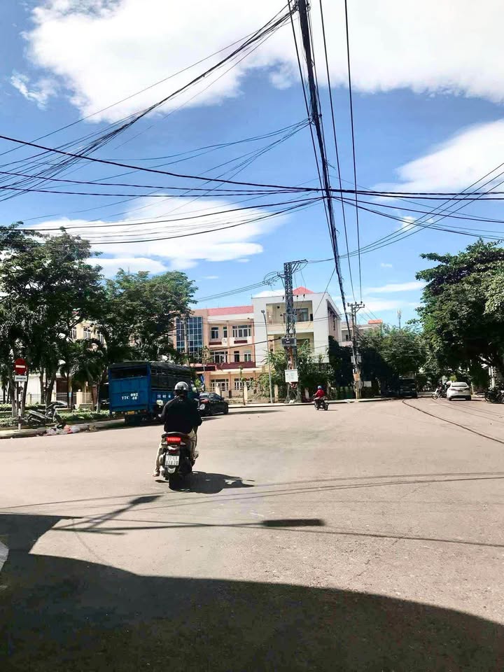 Nhà mặt tiền đường Bạch Đằng Quy Nhơn 64m² giá 5 tỷ - Đầu tư sinh lời ngay!