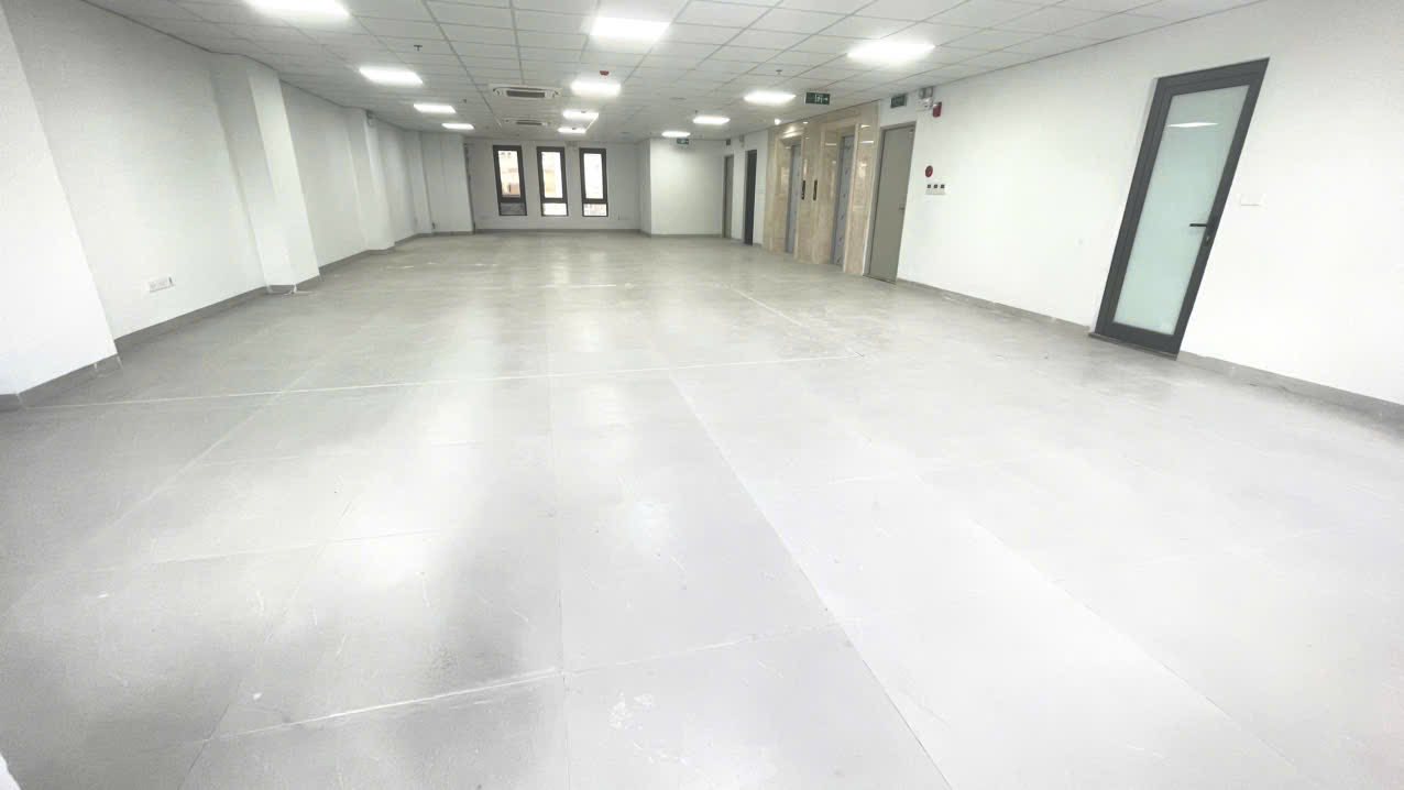 Văn phòng cho thuê tại Hồ Hoàng Cầu, Đống Đa 170m² - Phù hợp làm văn phòng công ty và showroom!