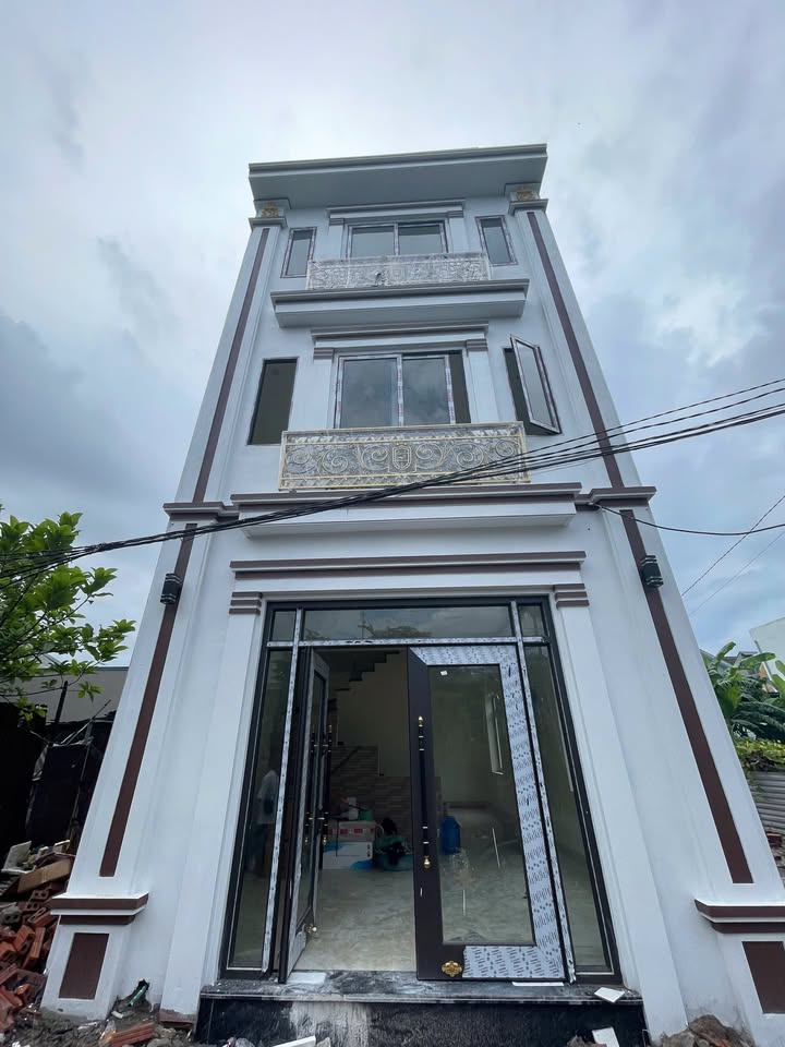 Nhà phố Hạ Long 50m² giá 3.25 tỷ - Ô góc 2 mặt tiền, ô tô vào tận cửa!