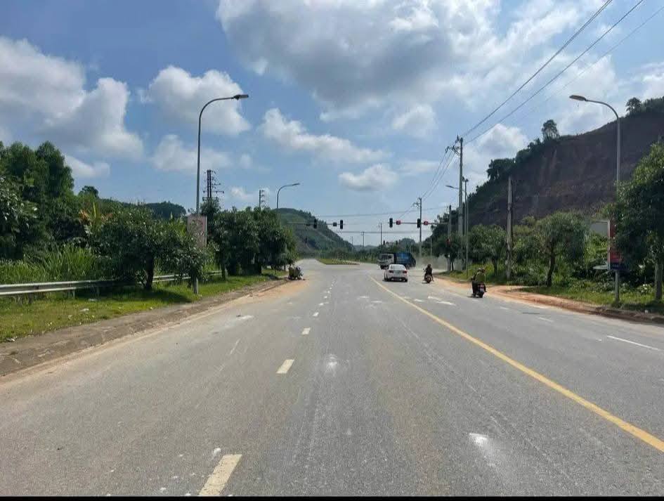 Đất thổ cư Yên Ninh, Yên Bái 160m² giá 3 tỷ - Vị trí đắc địa, thuận lợi kinh doanh!