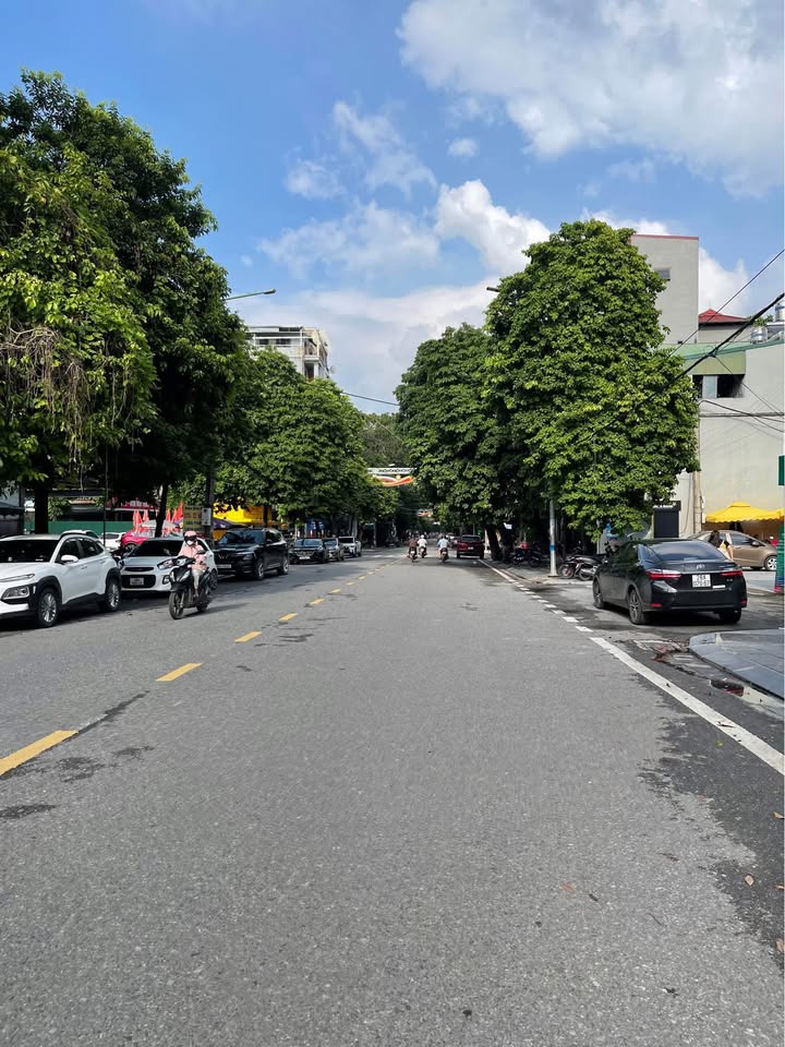 Nhà phố Cù Chính Lan, Phương Lâm, TP Hoà Bình 60m² - Tiện kinh doanh ngay trung tâm!