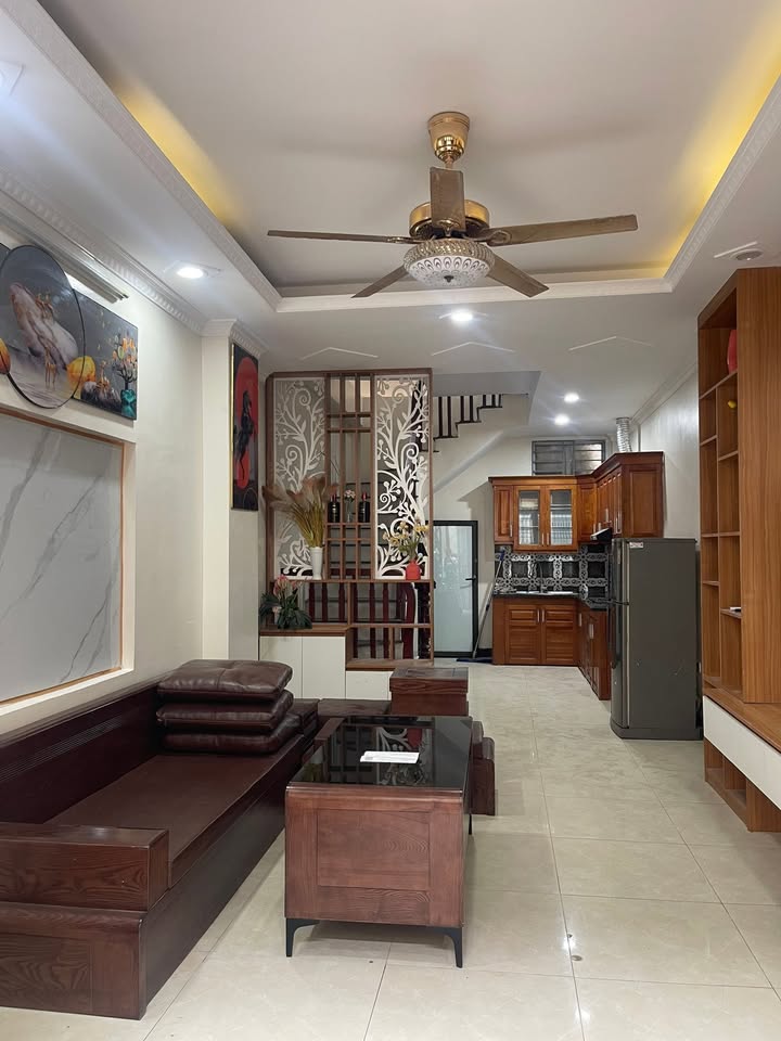 Nhà 4 tầng Bích Hòa 34m² giá nhỉnh 4 tỷ - Sẵn sàng vào ở ngay!