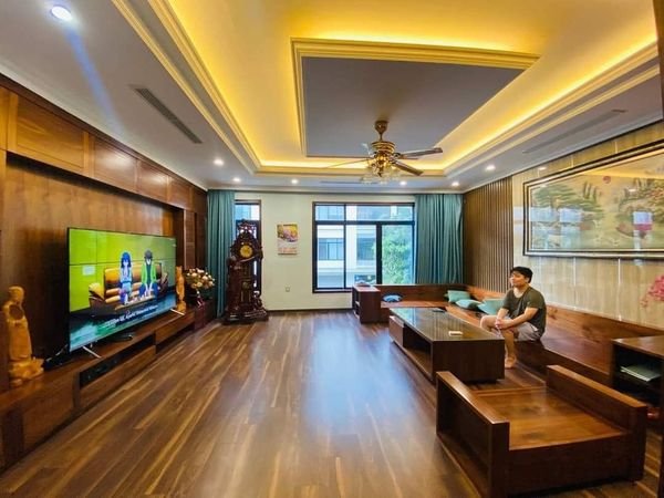 Nhà phố kinh doanh Đội Cấn 60m² giá 7 tỷ - Đầu tư sinh lời hấp dẫn!