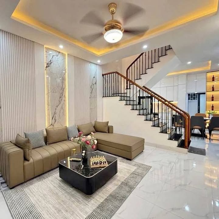 Nhà phố Đông Ngạc 33m² giá 7 tỷ - Full nội thất, chỉ việc vào ở!