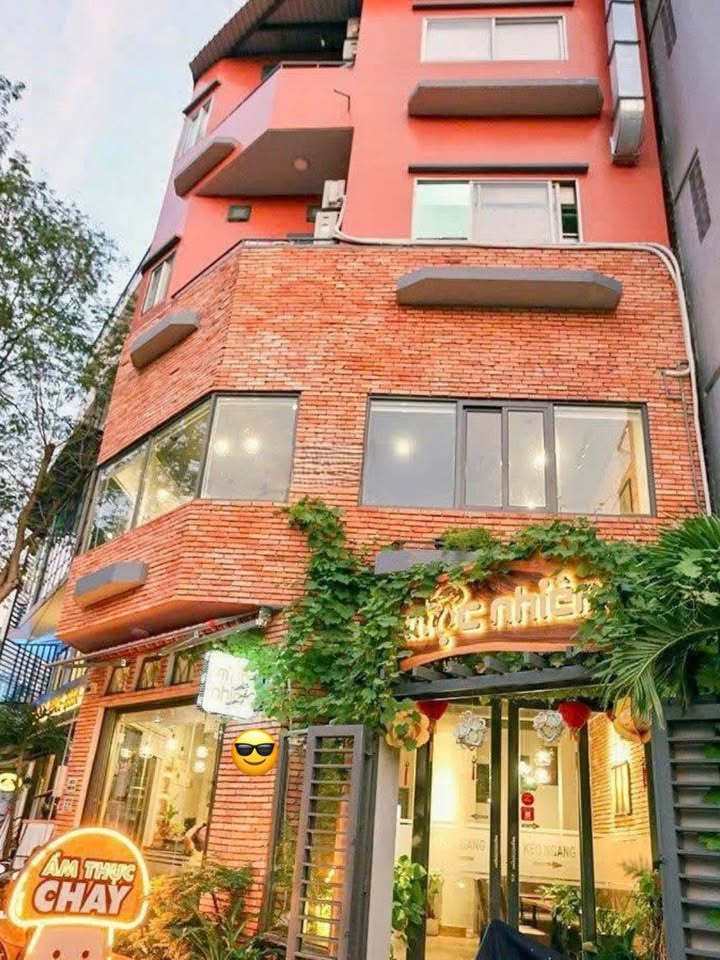 Cho thuê nhà mặt tiền Trường Sa, Quận 3, 91m² - Phù hợp làm nhà hàng, quán nhậu