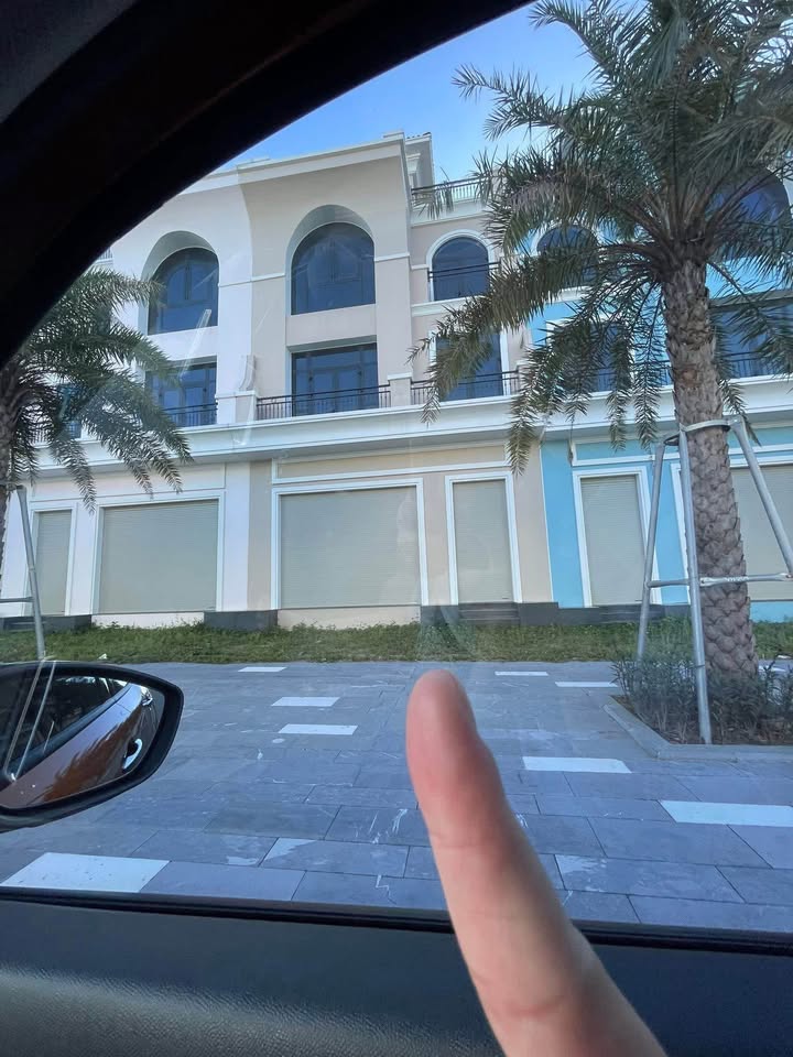 Shophouse Bảo Ninh, Đồng Hới 140m² giá 8 tỷ - Kinh doanh thuận lợi ngay hướng biển!