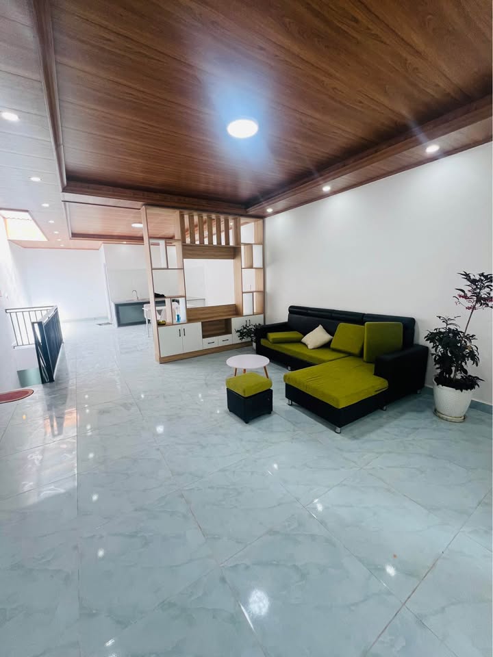 Nhà đẹp Đà Lạt 100m² giá chỉ 2.97 tỷ - Sẵn sàng vào ở ngay!