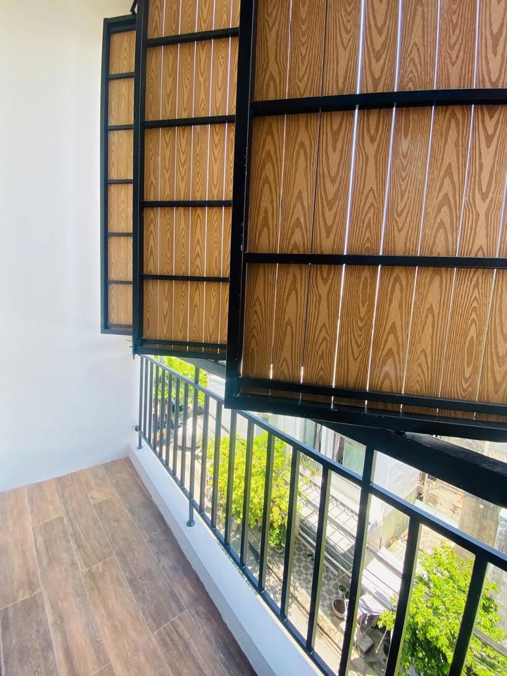 Cho thuê studio tại 88 Hàn Mặc Tử, Đà Nẵng - Ban công lớn, vào ở ngay!