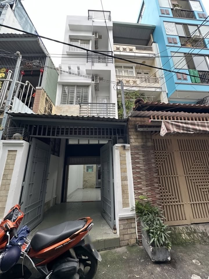 Nhà phố Hẻm 538 Đoàn Văn Bơ Quận 4, 48m² giá 5.85 tỷ - Sẵn sàng vào ở ngay!