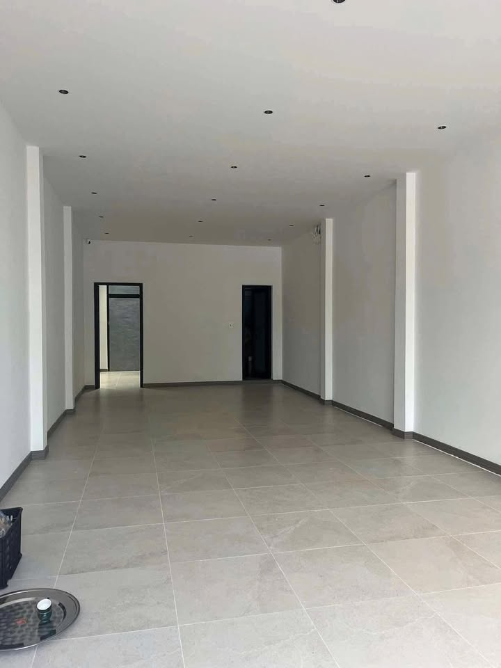 Cho thuê mặt tiền FrontHouse đường 7m5, Hoà Cường, 80m² - Vị trí đắc địa, giá chỉ 11 triệu!