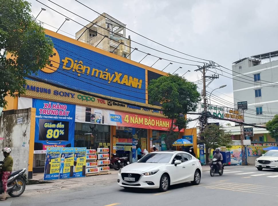 Nhà 3 tầng mặt tiền Đình Phong Phú 90.1m² giá 7 tỷ - Kinh doanh thuận lợi!