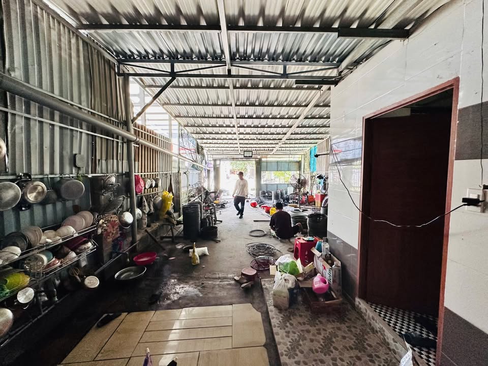 Nhà 2 mặt tiền Tân Bình, LaGi 324m² giá 2,5 tỷ - Cơ hội sở hữu gần biển!