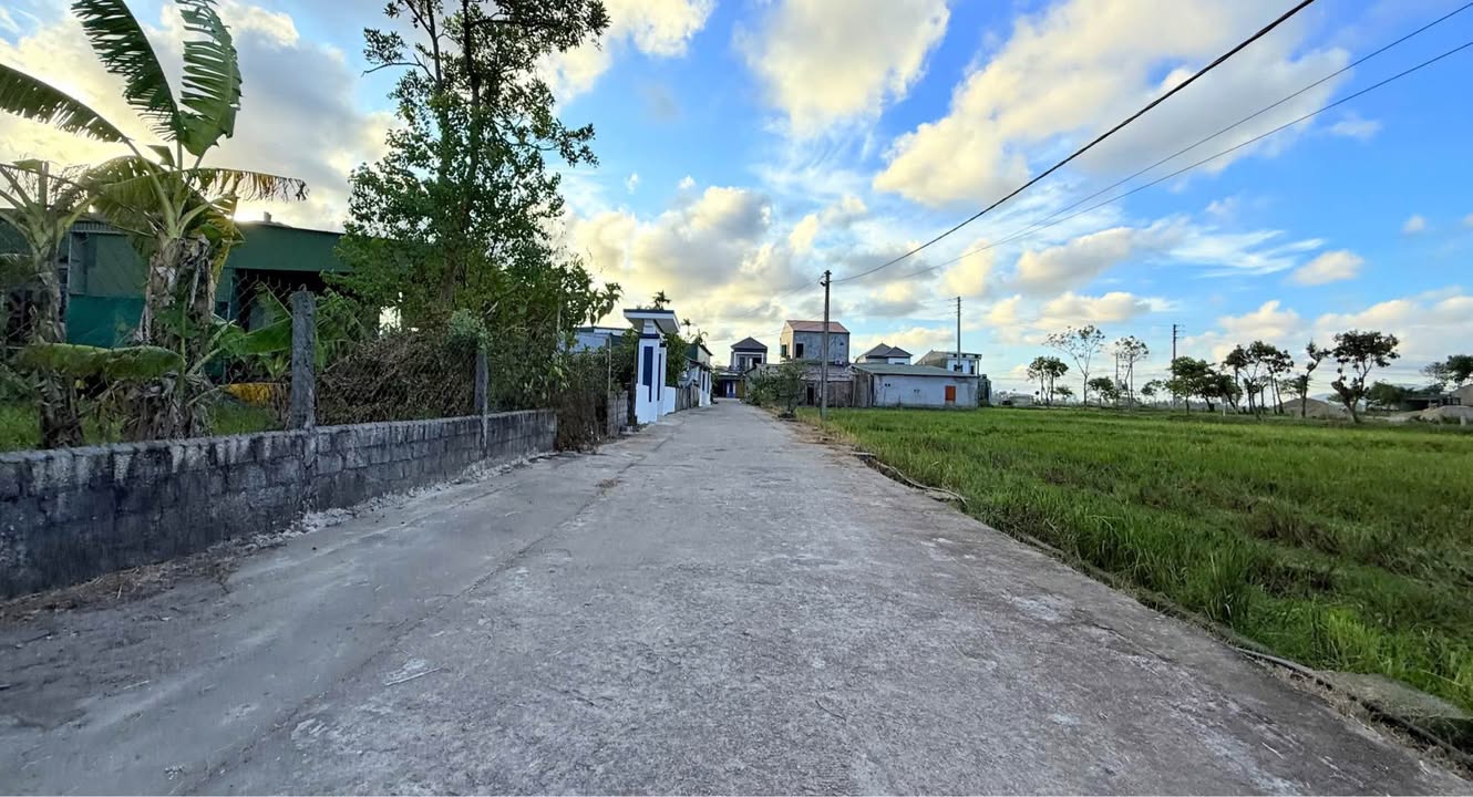 Đất quy hoạch TDP Hồng Hà, Thạch Trung 158.4m² giá 4 tỷ - Đường rộng 18m, sổ hồng chính chủ!