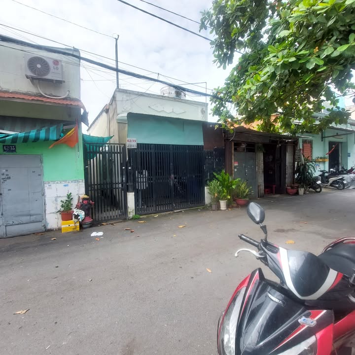 Kho xưởng chính chủ tại Tân Thới Nhất 150m² giá 8.5 tỷ - Đường thông xe tải!