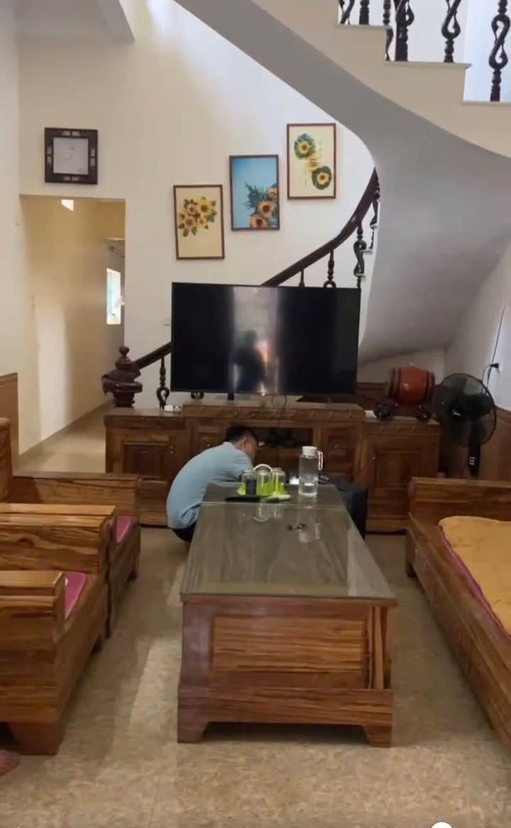 Nhà 2 tầng lô góc tại phường Đồng Tiến, TP Hòa Bình 90m² giá 2 tỷ - Vào ở ngay!