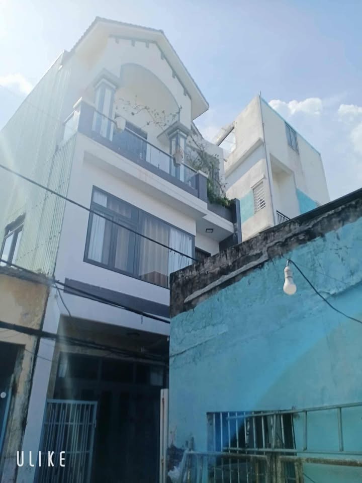 Nhà 3 tầng đường Dũng Sỹ Thanh Khê 68.5m² giá 4.65 tỷ - Sẵn sàng xách ba lô lên và ở ngay!