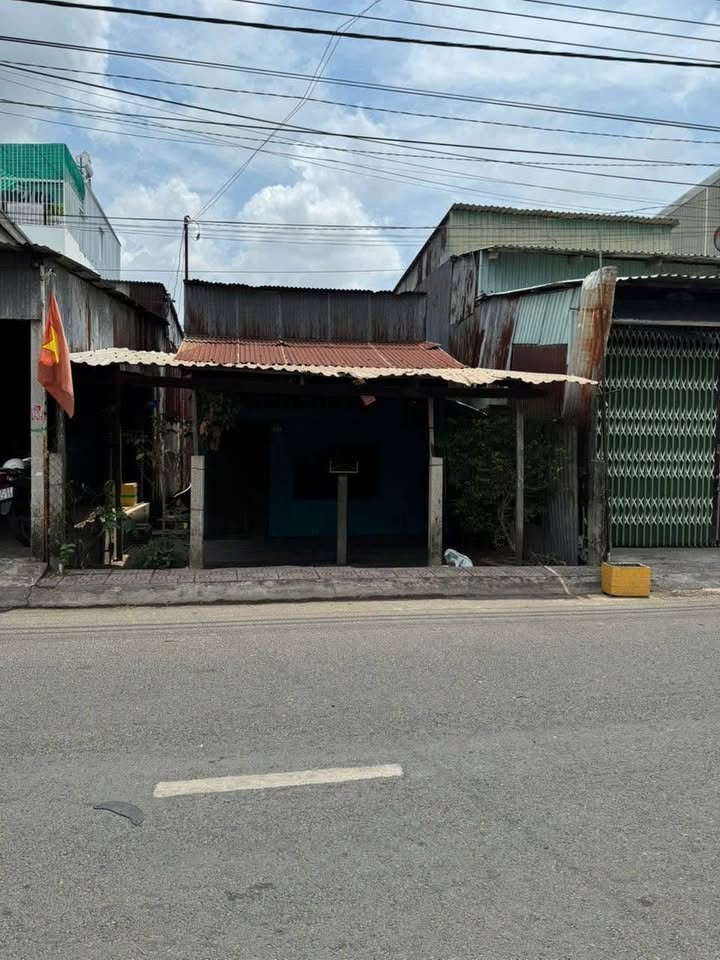 Bán nhà mặt tiền chợ Phường B, Châu Đốc 124m² - Đầu tư sinh lời ngay!