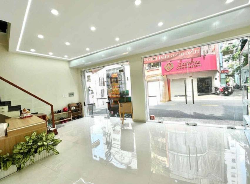 Nhà mặt tiền Rạch Bùng Binh Quận 3 35m² giá 37 triệu - Thích hợp kinh doanh ngay!