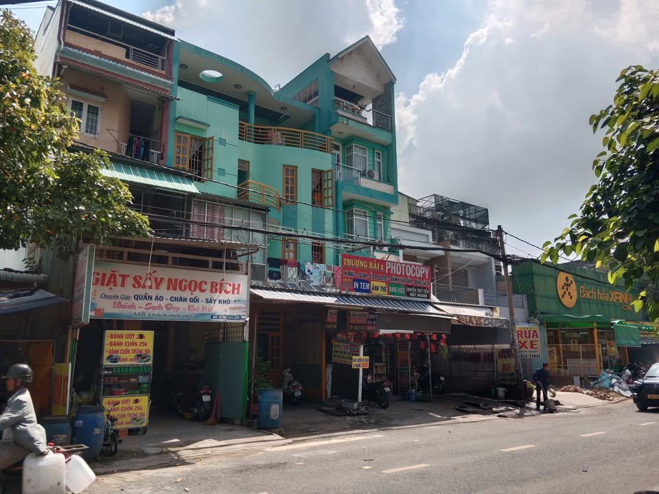 Cho thuê mặt tiền Trần Thanh Mại, Bình Tân 180m² - Kinh doanh cực tốt với khách hàng ổn định!