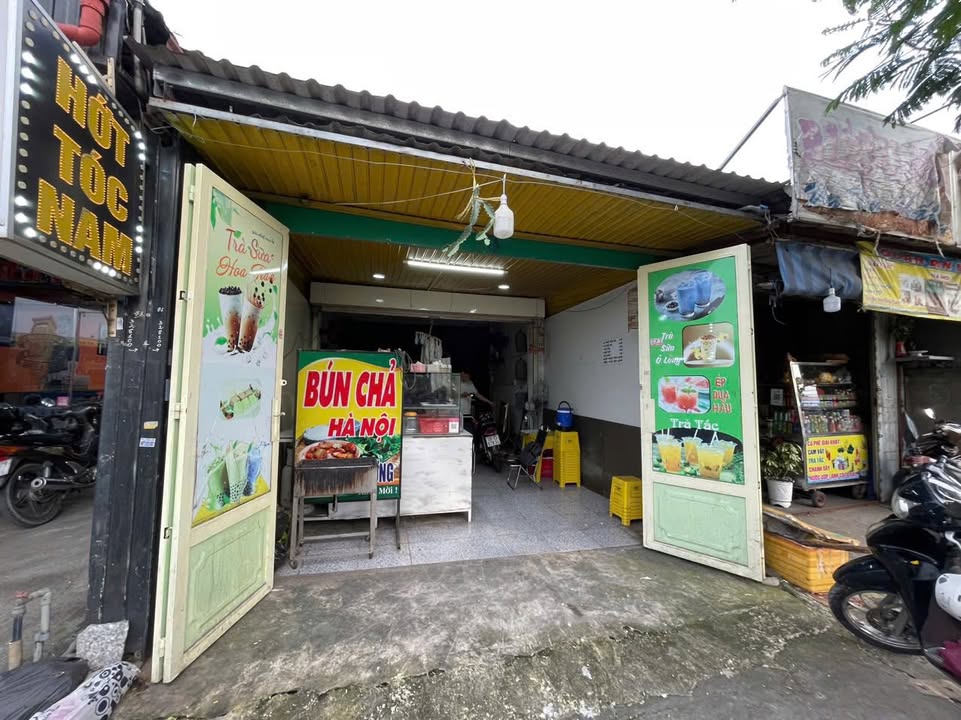 Cửa hàng cho thuê tại Quận 12, 54m² chỉ 8.5 triệu - Vị trí đắc địa, sầm uất!